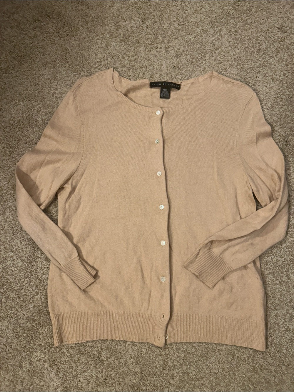 Ralph Lauren pink Button-Up Women’s Cardigan. Silk and cashmere. Great shape.